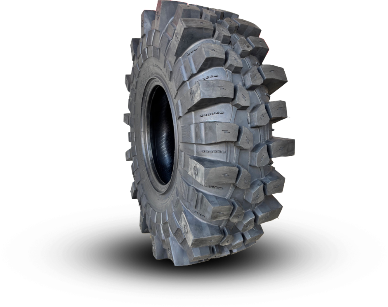 Pneu 43.13,5 r 17 Geronee modelo MUD GRIPPER